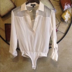 Bebe off white bodysuit sizeXXS NEW never worn